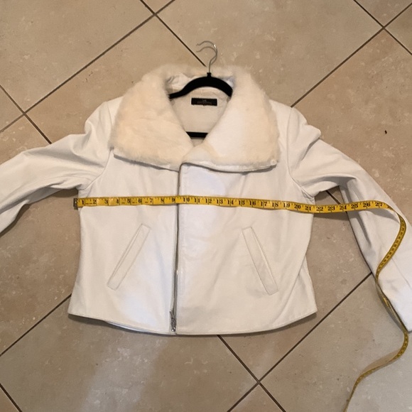 Winter White Leather Jacket with Fur Trim - Picture 8 of 10